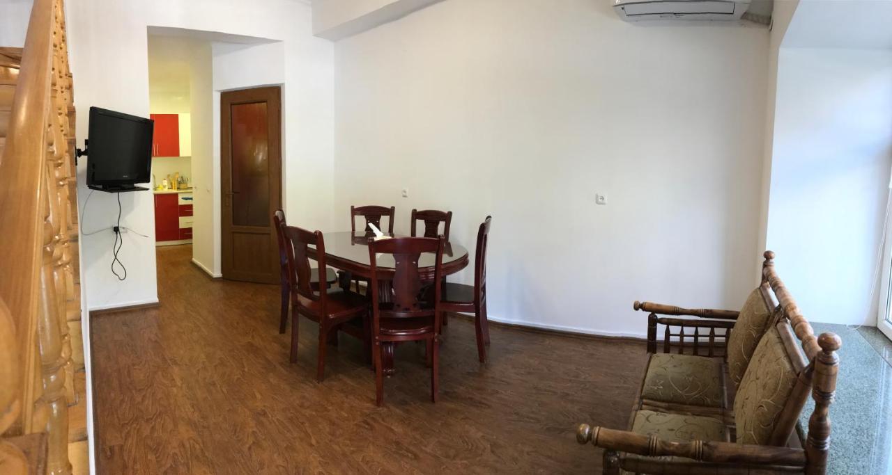 Apartment By Family Hotel يريفان المظهر الخارجي الصورة